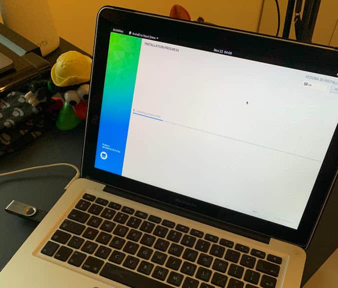 MacBook Pro MacBook Pro